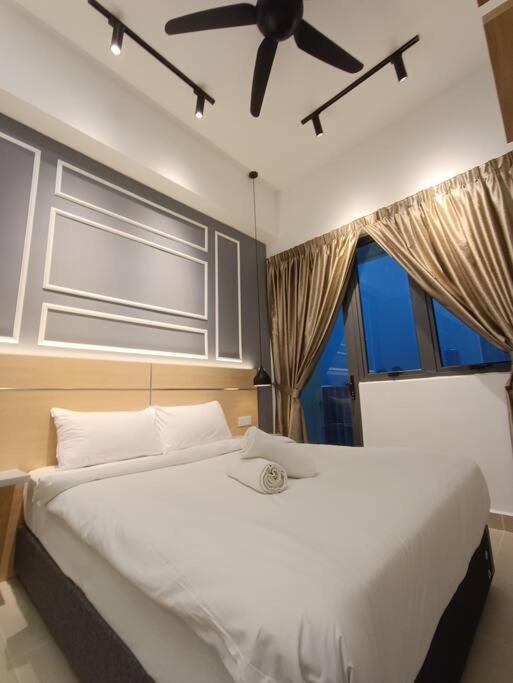 Апартаменти Cl 27A Insta Klcc View & Infinity Pool View Куала-Лумпур Екстер'єр фото
