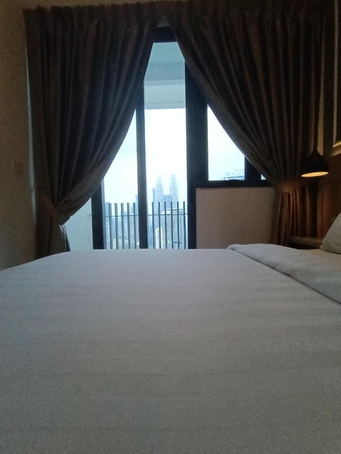 Апартаменти Cl 27A Insta Klcc View & Infinity Pool View Куала-Лумпур Екстер'єр фото