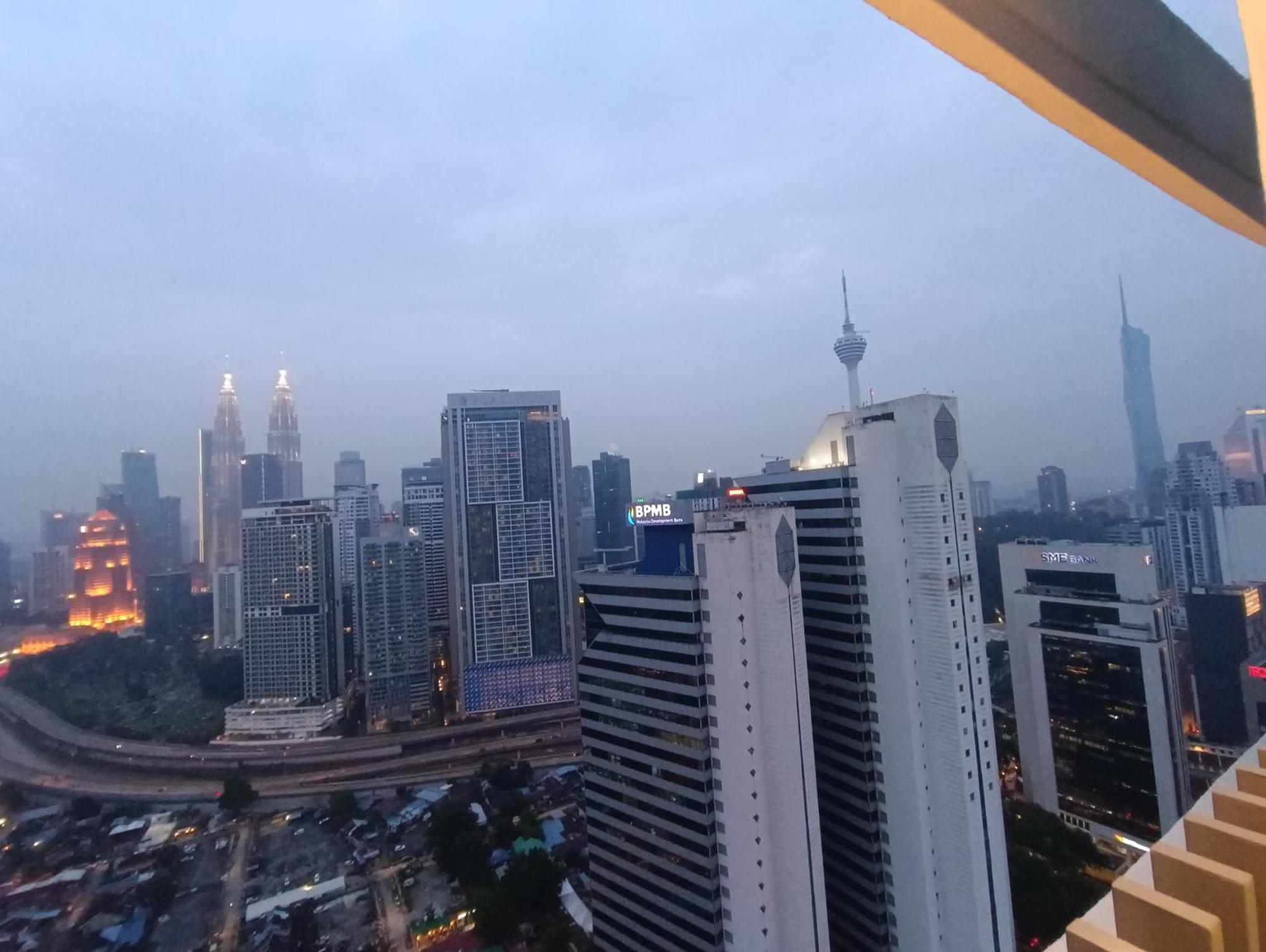 Апартаменти Cl 27A Insta Klcc View & Infinity Pool View Куала-Лумпур Екстер'єр фото